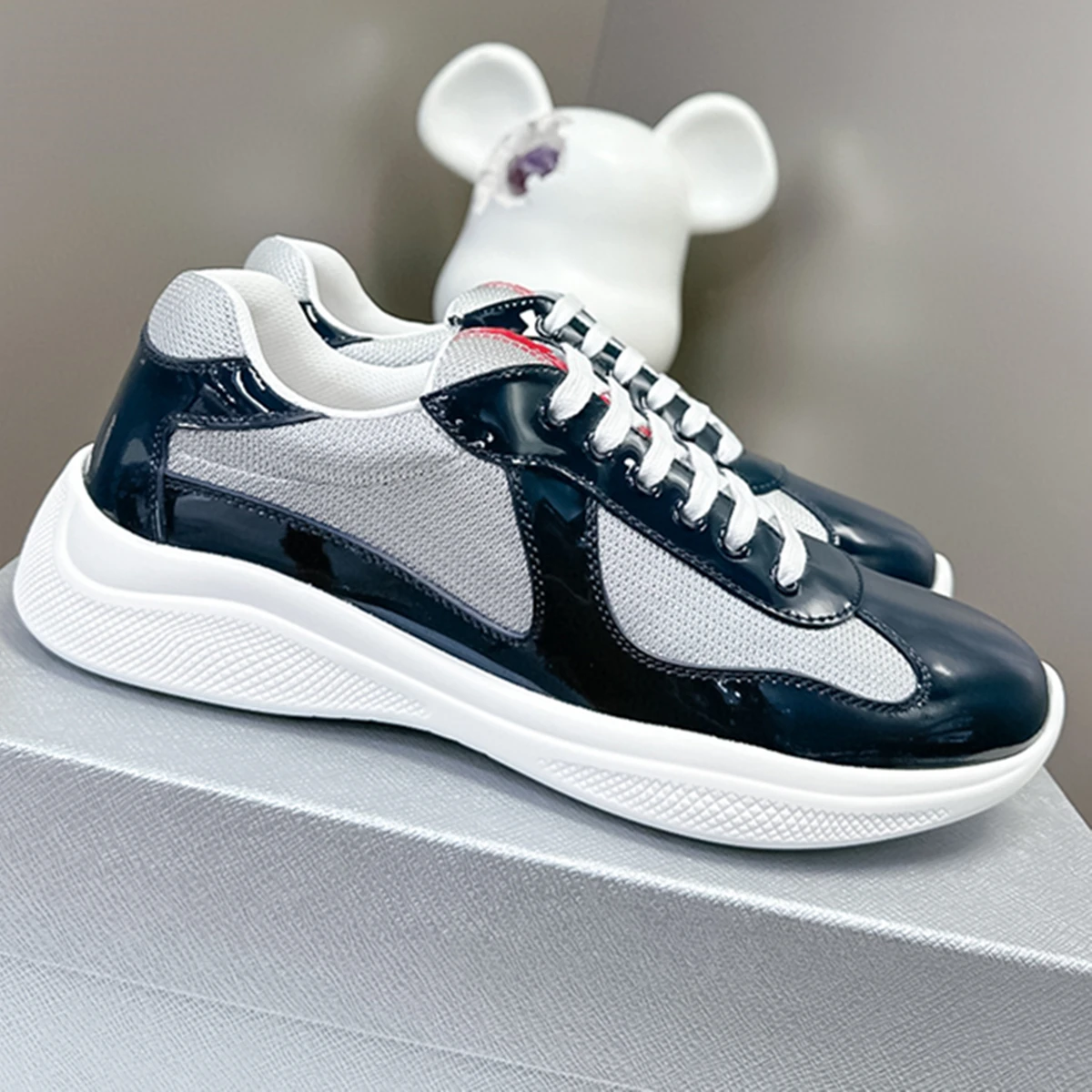 أزياء الرجال الملونة شخصية عارضة كل مباراة الأحذية الرياضية جلدية شبكة تنفس الاحذية المطاط تسولي