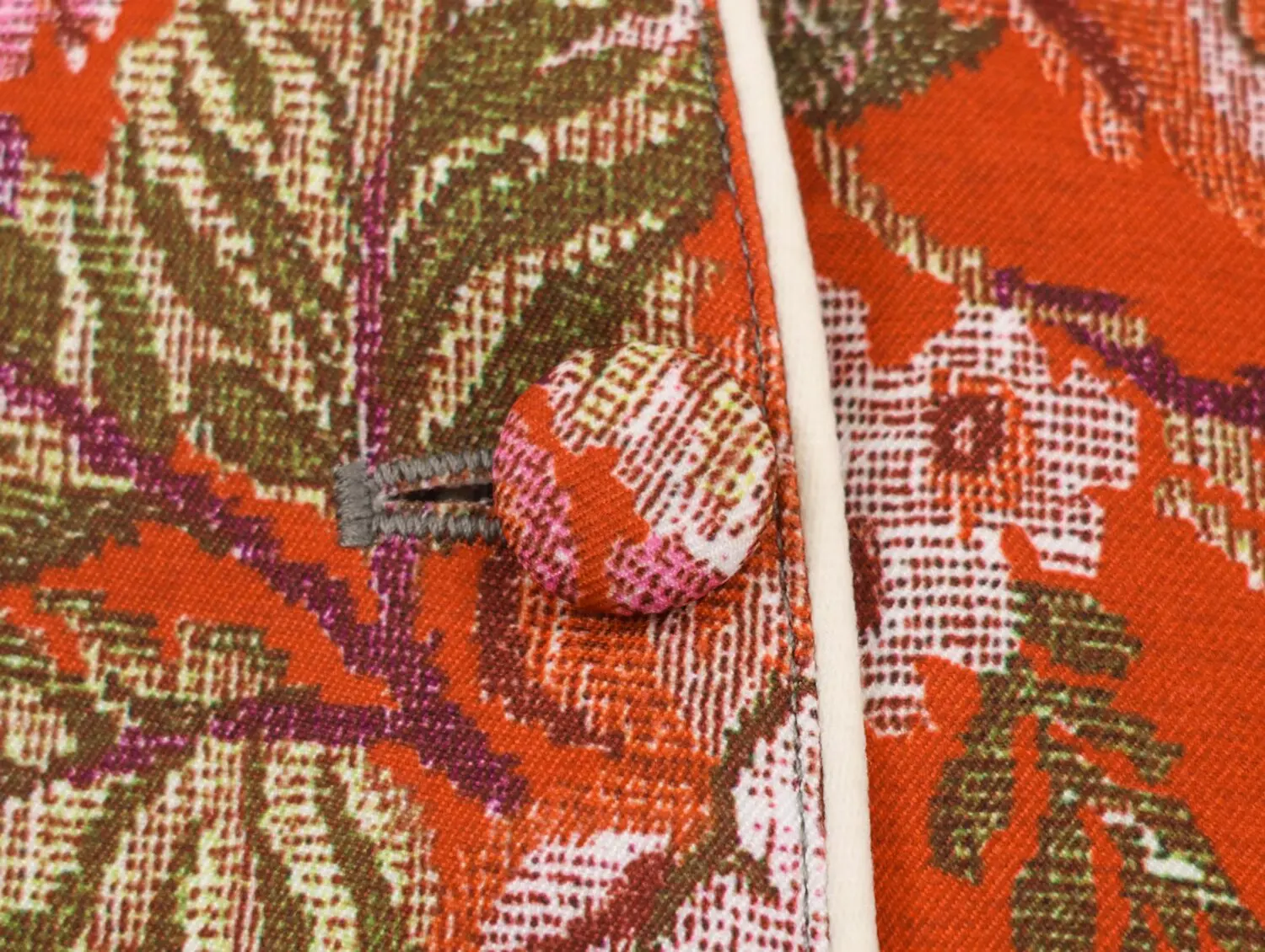 KONDALA Damen Blazer mit schickem Blumenmuster, eleganter, lässiger, schmaler Blazer mit Knöpfen, Trendiger Vintage-Blazer für den Frühherbst/Herbst 2026 – Detail 9