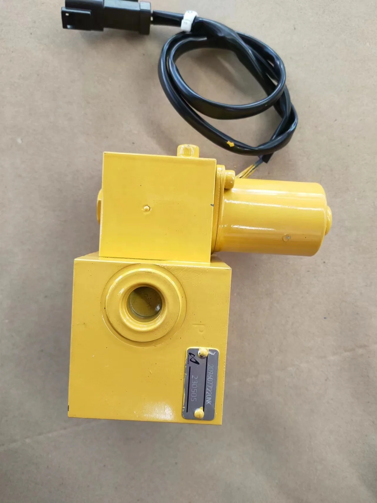 TLF Genuine Excavator Spare Parts Valve Ass'y 209-60-77220 for PC1250-8 PC2000-8 PC800-8