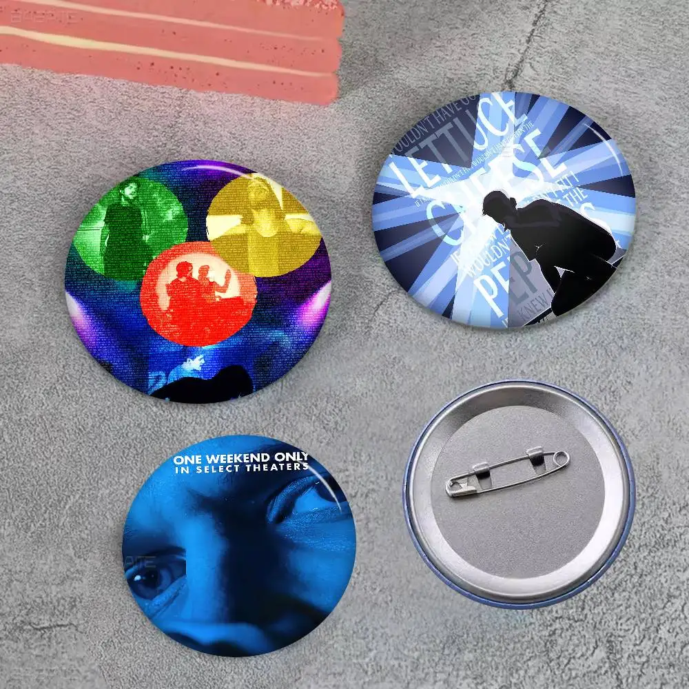 بو بورنهام داخل الموسيقية الكوميدية أنيمي زر دبوس بروش اليدوية للملابس الكرتون شارة ظهره الديكور والمجوهرات