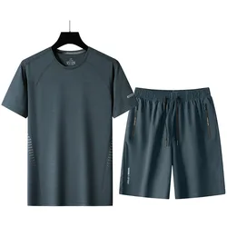 Lässige 2024 Sommer T-Shirt Shorts für Männer Set zweiteiligen schwarzen Trainings anzug Hip Hop Streetwear Laufen Sport kleidung Overs ize