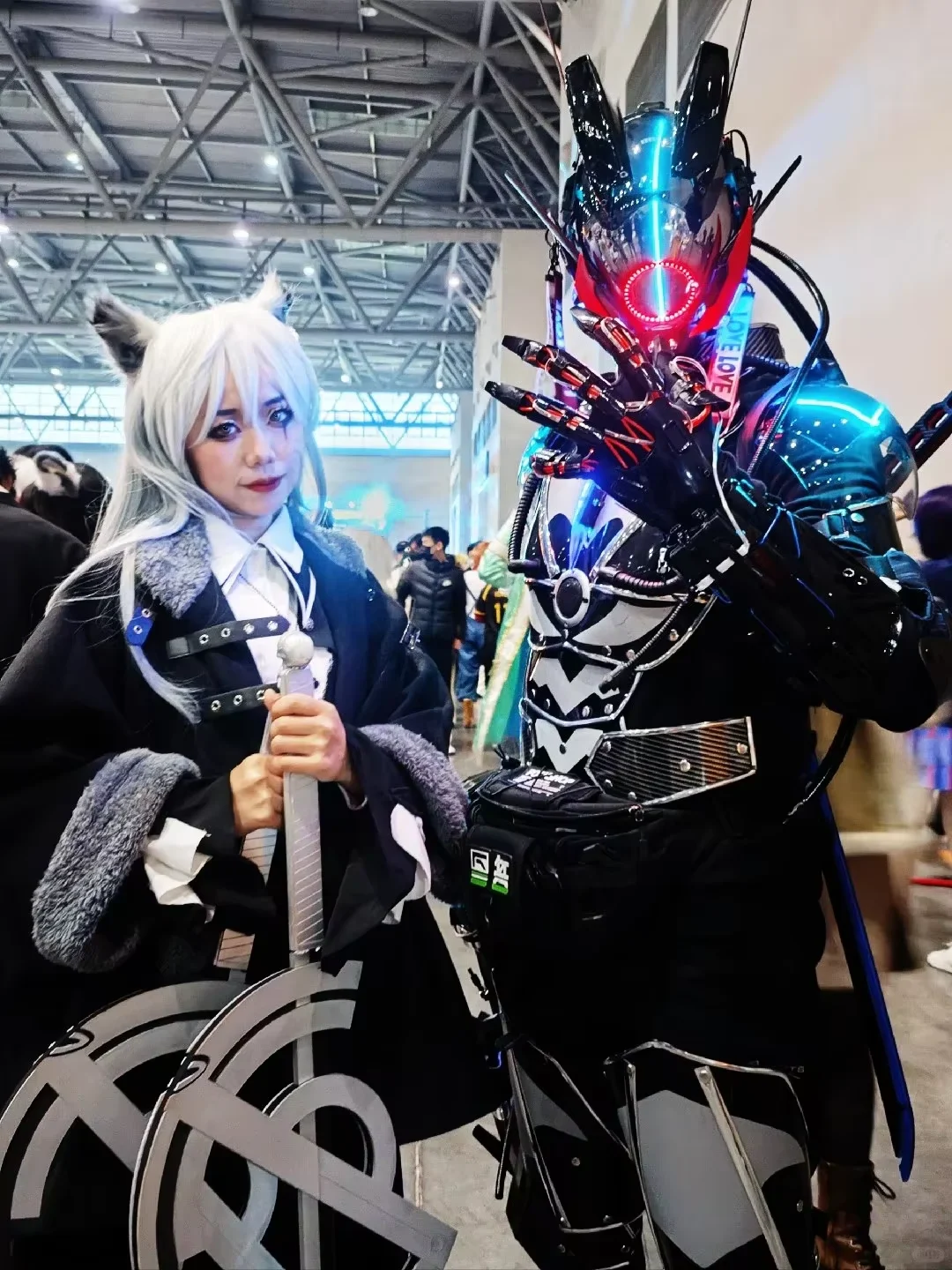 

2025 Cyber Usb перезаряжаемый светодиодный шлем, маска Cool Play, футуристическая подсветка, чехол для лица, регулируемый Rave Party, фестиваль, косплей