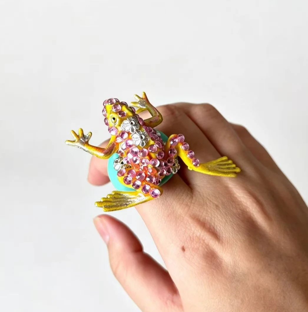 Y2K Insect Ring, Exaggerated Frog Statement Ring, Full Rhinestone Costume Jewelry, Halloween Party Gift for Women