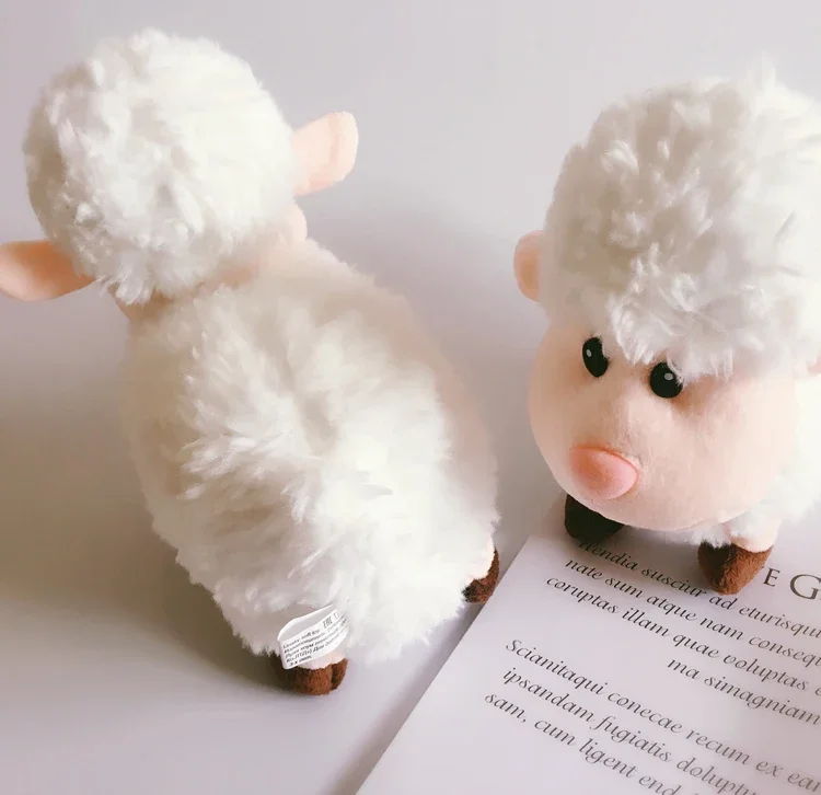 1 pièces Kawaii peluche mouton jouet en peluche dessin animé agneau mouton alpaga poupées doux dormir jouets cadeau d'anniversaire pour bébé enfant enfants