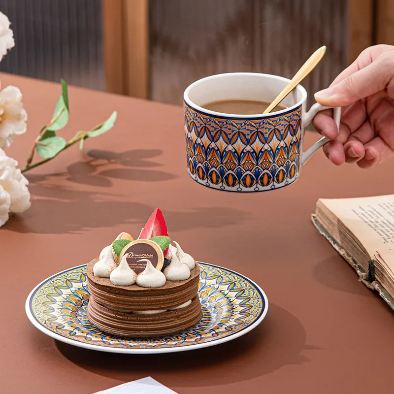 Light luxury high-value mug, high-end exquisite teacup and saucer set gift box.