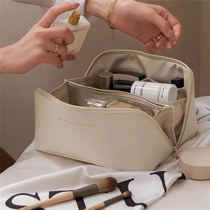 Borsa cosmetica da viaggio portatile borsa cosmetica in pelle Pu di grande capacità borsa da bagno per donna Kit da toilette multifunzionale