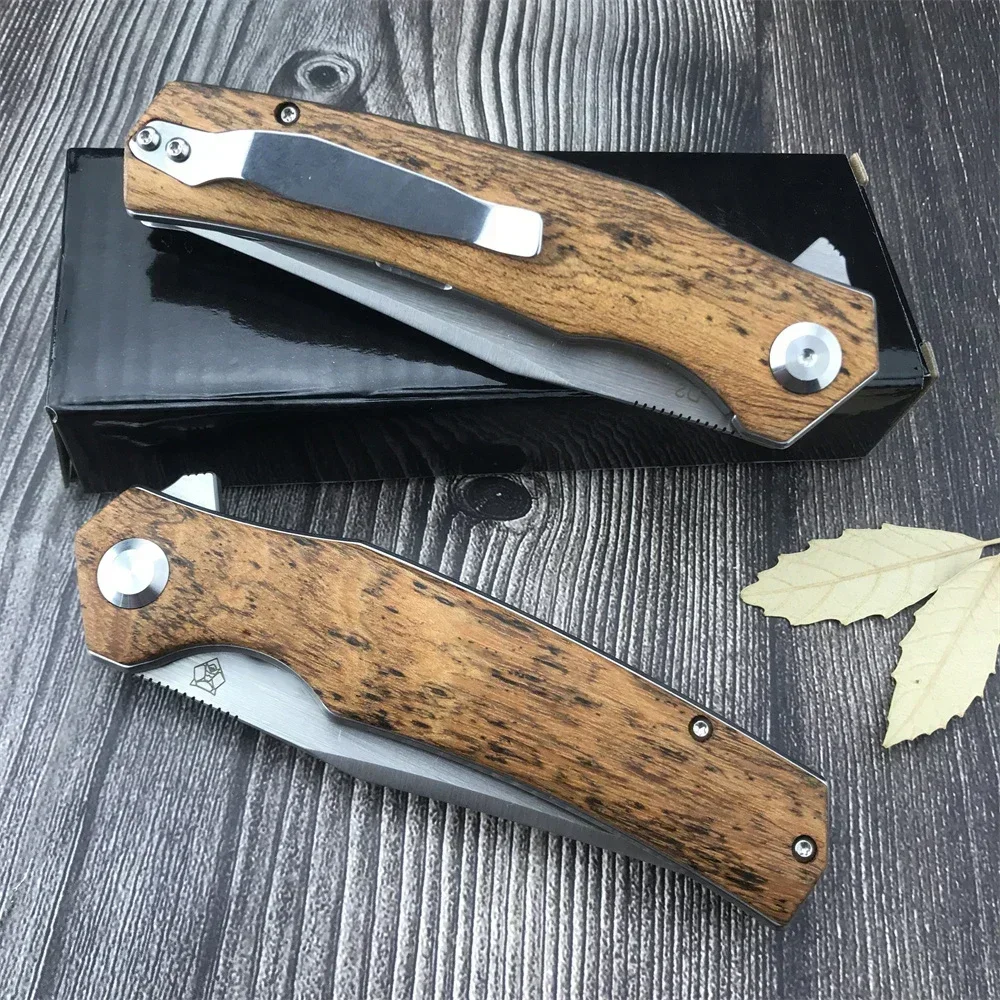 Hunting Falcon Folding Blade Knife EDC Pocket Knife D2 Blade Golden Sandalwood Handle Outdoor Camping Tools Rescue EDC Knives