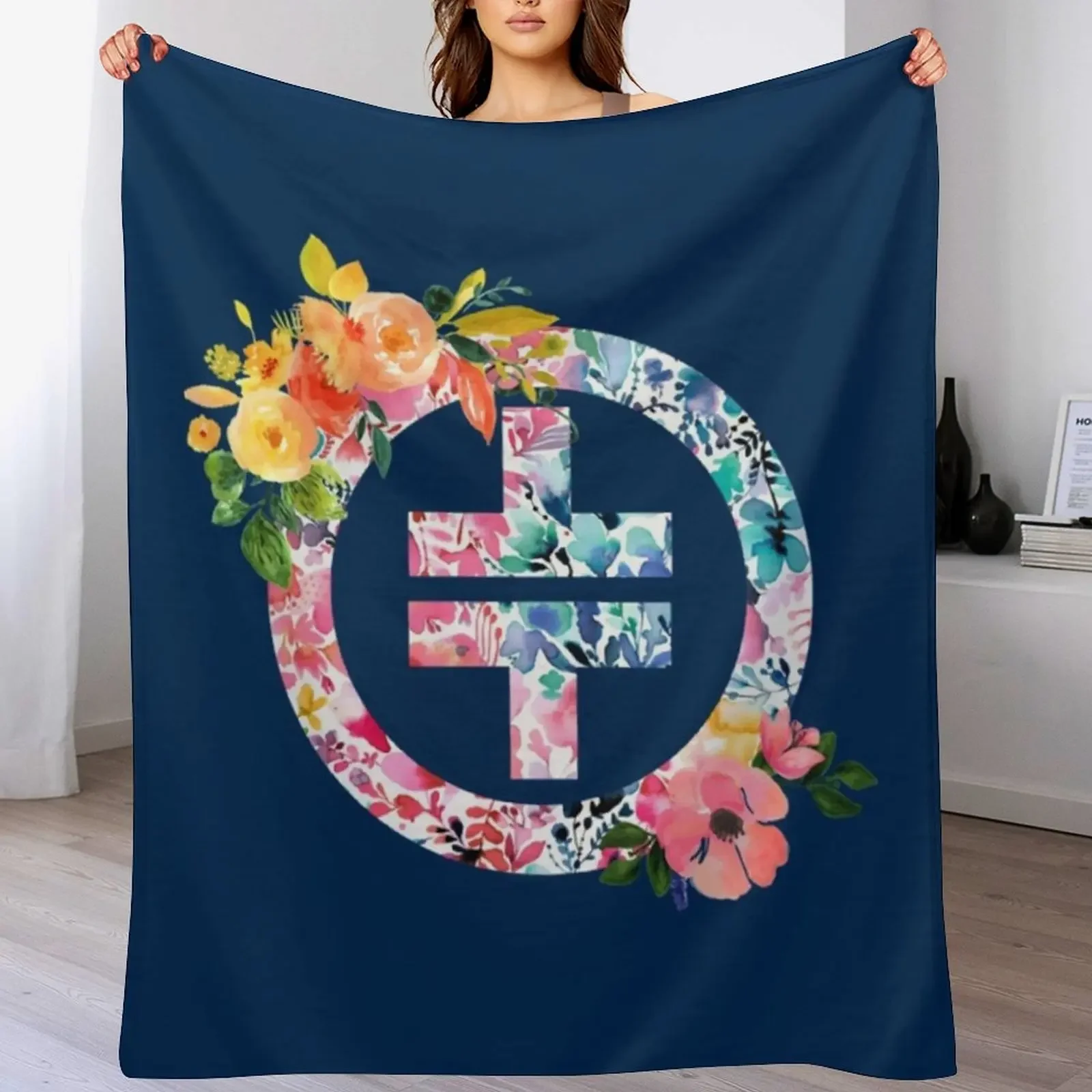 

TT logo Throw Blanket Shaggy Furry Soft Blanket for Bedroom Living Room