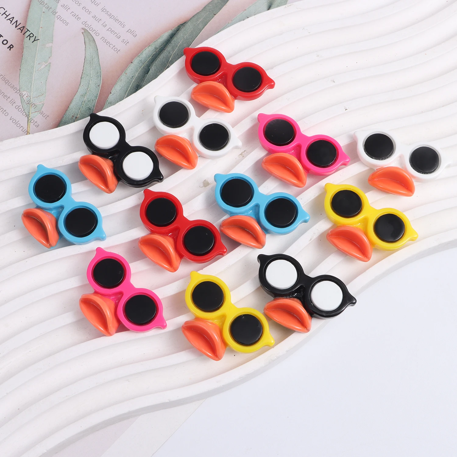 12pcs mixed color duckbill eye hole shoe resin accessories, used for personalized DIY matching for boys and girls