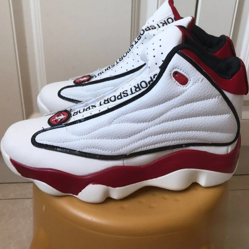 

2025 New Basketball Shoes Men Women Luxury Brand Sport Shoes Unisex Outdoor Sport Trainers Couples Designer Basketball Boots