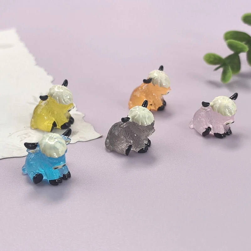 5/10Pcs Mini Resin Highland Cow Miniatures, Glow in the Dark Cute Animals Figurines for Micro Landscape Home Desk Ornament