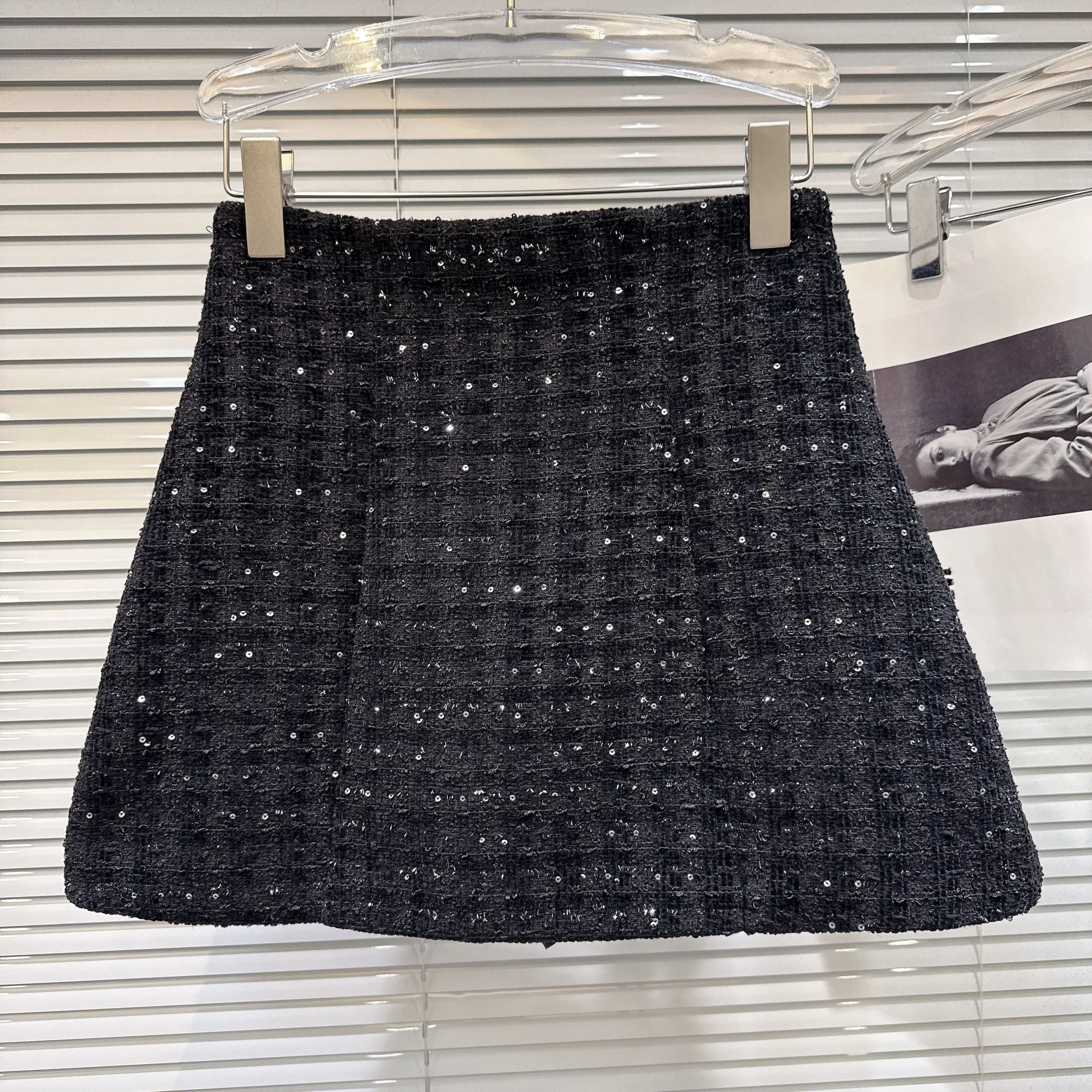 2025, Winter-Neuer Stil, Tweed-Anti-Exposition-Kurzrock, A-Linie, hohe Taille, figurbetonter Röcke für Damen und Herren