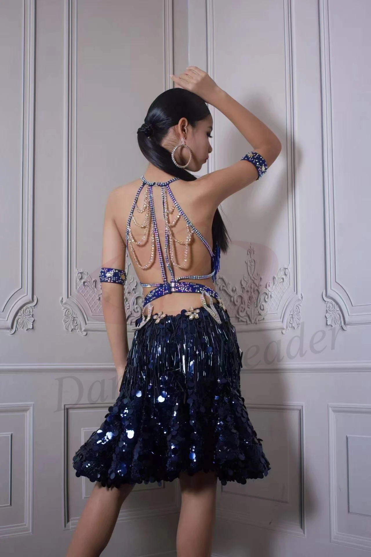 Concorso di danza latina Abito da donna con strass per performance di samba, catena in vita personalizzata di fascia alta, perline blu, nappa