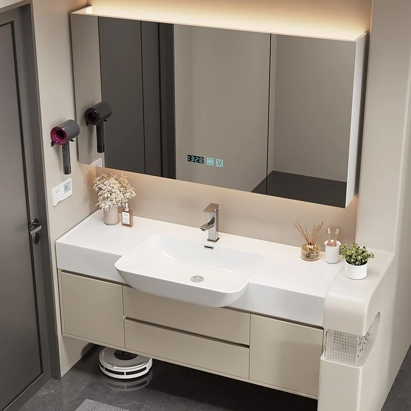 Mobile da bagno moderno e cremoso