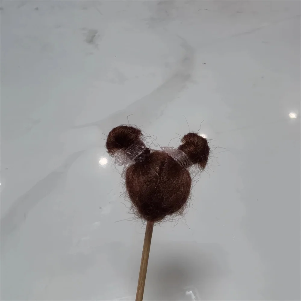 Na sprzedaż 1/12 Śliczna dziewczyna Rzeźba głowy z brązowymi włosami Transplantacja Zabawki Model dla 6" TBL PH Figurka akcji Zbieraj DIY