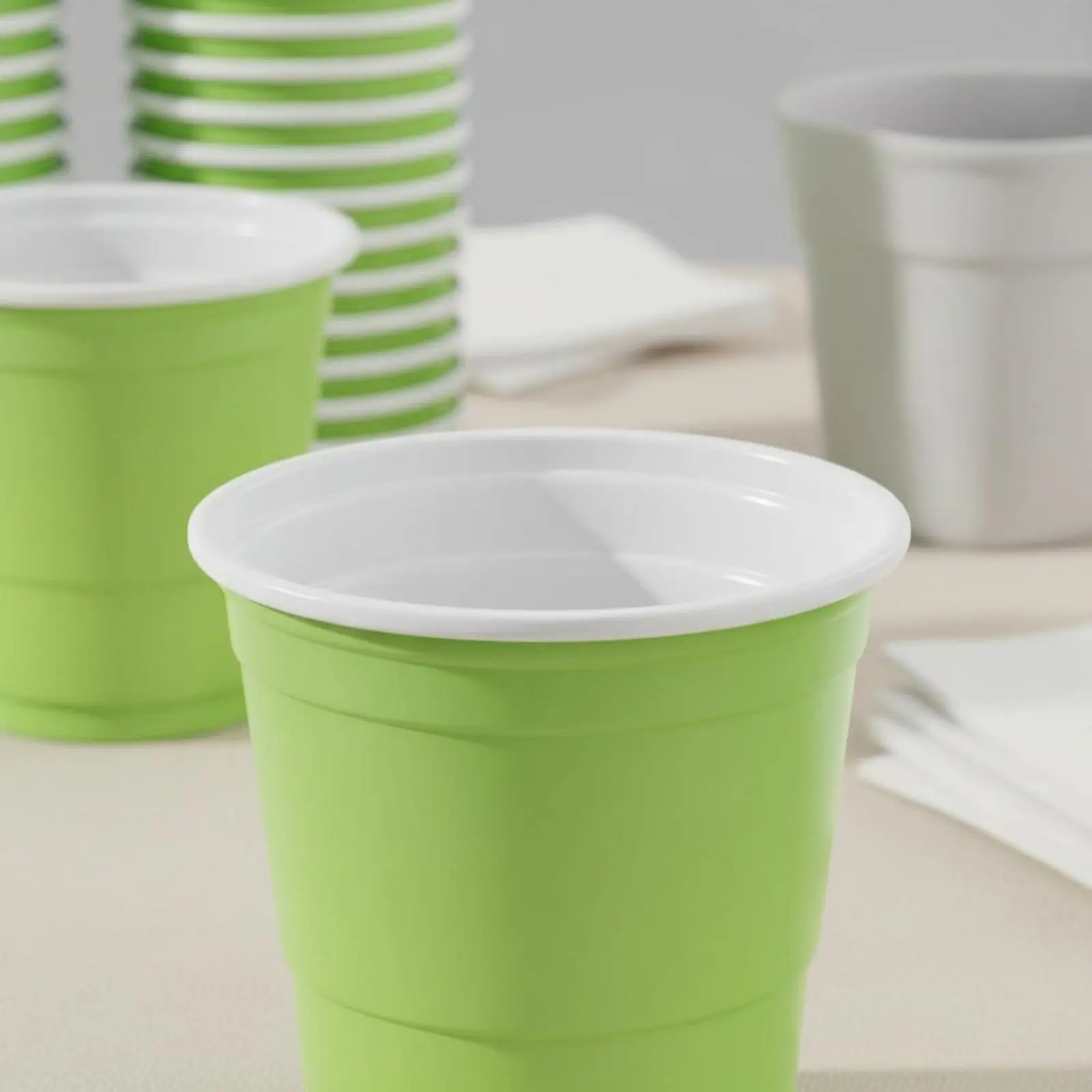Mini Dual-Color Plastic Cups Food-Grade PP Material 2oz Disposable Party Cups Thickened Bottom for Barbecues, Tastings