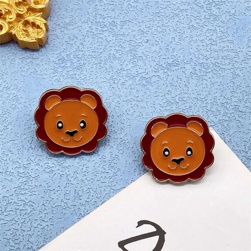 Minimally Cartoon Flower Lion Shaped Design Metal Enamel Brooch Creative Hot Selling Animal Badge Brooch Clothing Accessories