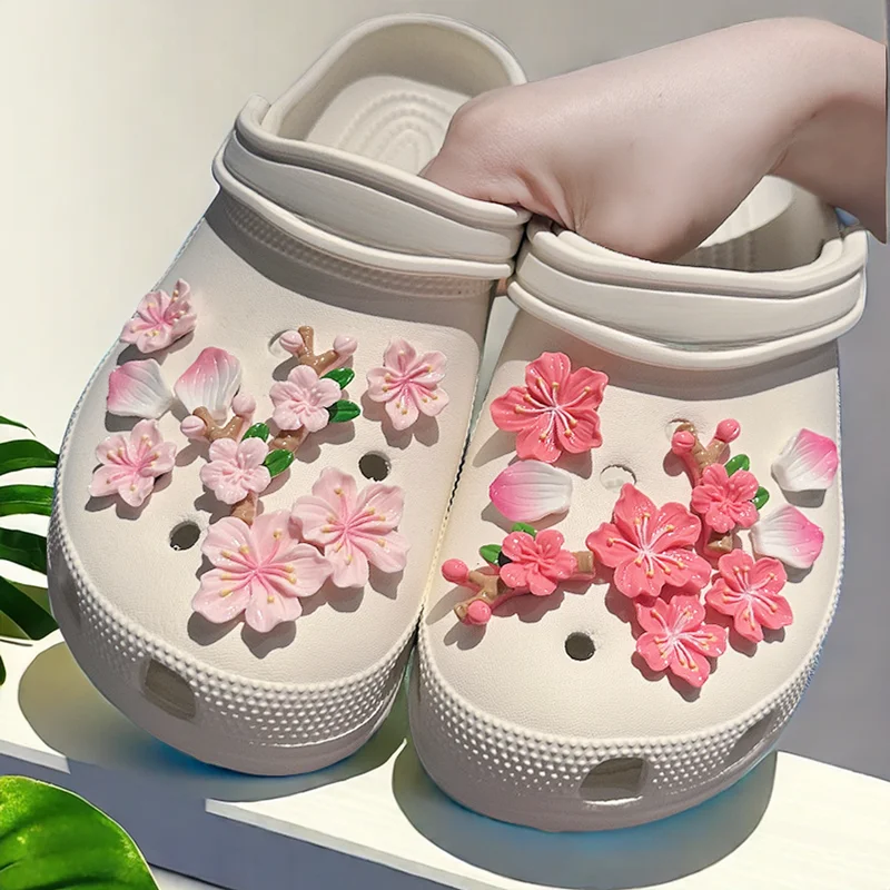 New Fashion Hole shoe Charms for Creative Branches and Flowers Clogs Shoe Buckle Cute shoe Accessories Decoration for Girls Gift