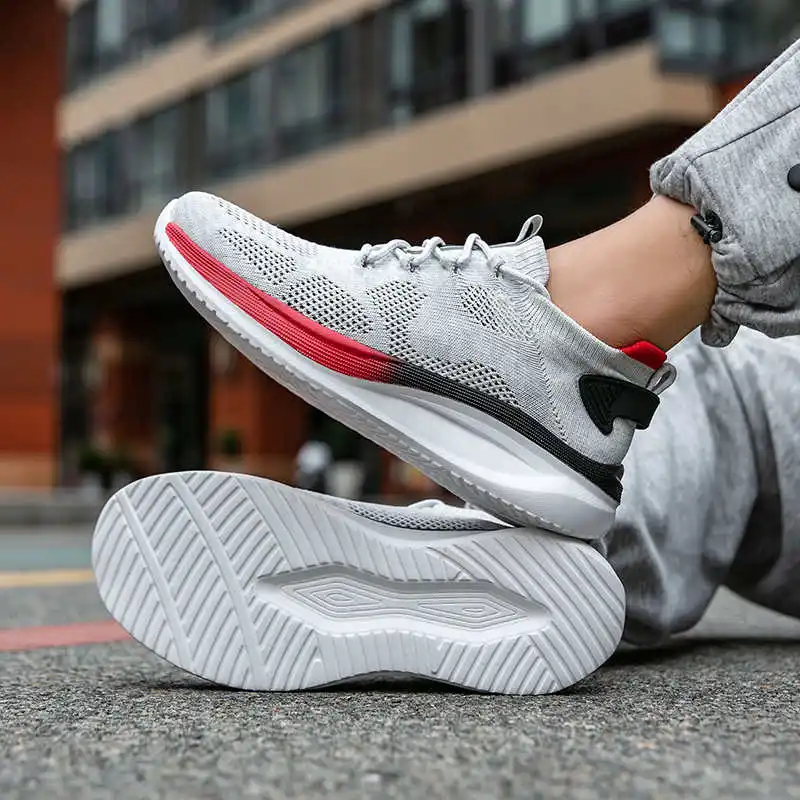 Aumenta la altura suela de tenis zapatos plateados hombres mulas de lujo hombre a hombre zapatillas de deporte marca deporte barato Sepatu diseño de uso especial