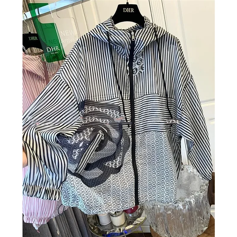 Spring Summer Thin Hooded Sunscreen Shirt Women 2024 New Fashion Loose Casual Tops Stripe Printing Zipper Jacket Female