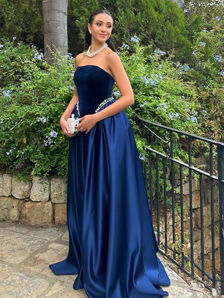 Elegancka sukienka wieczorowa bez ramiączek, w stylu koktajlowym, z satyny w kolorze granatowym, zdobiona perłami, seksowna, formalna, idealna na galę, długa sukienka maxi.