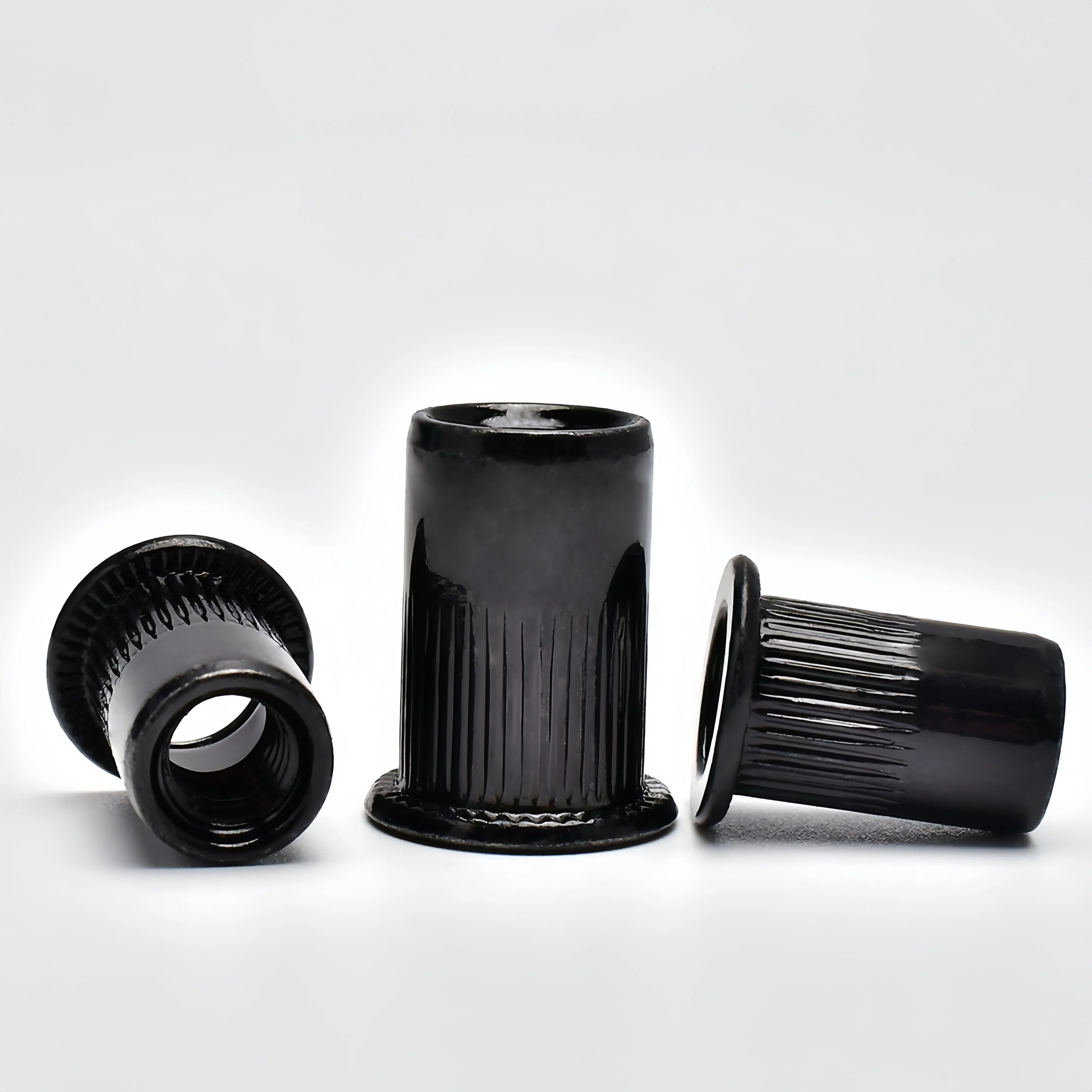 10/20/50pcs Rivetti Piatti Dadi M3 M4 M5 M6 M8 M10 M12 Nero In Acciaio Al Carbonio Testa Piatta Inserto Filettato Nutsert Cap Rivetti Dadi