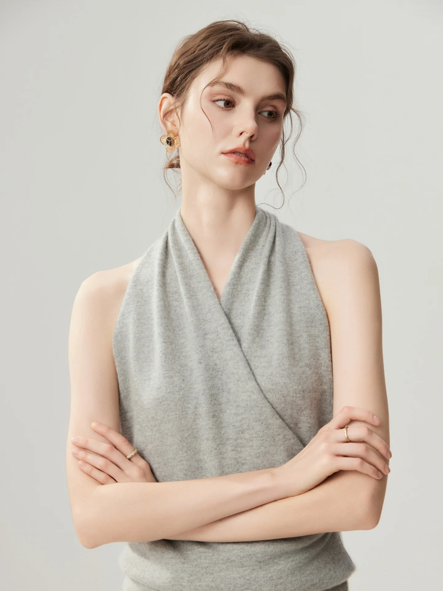 Autumn Winter Designer Pure Cashmere Pullover Sweater Vest Women's Soild Halter Neck Sleeveless Minimalist Casual Knit Top Slim