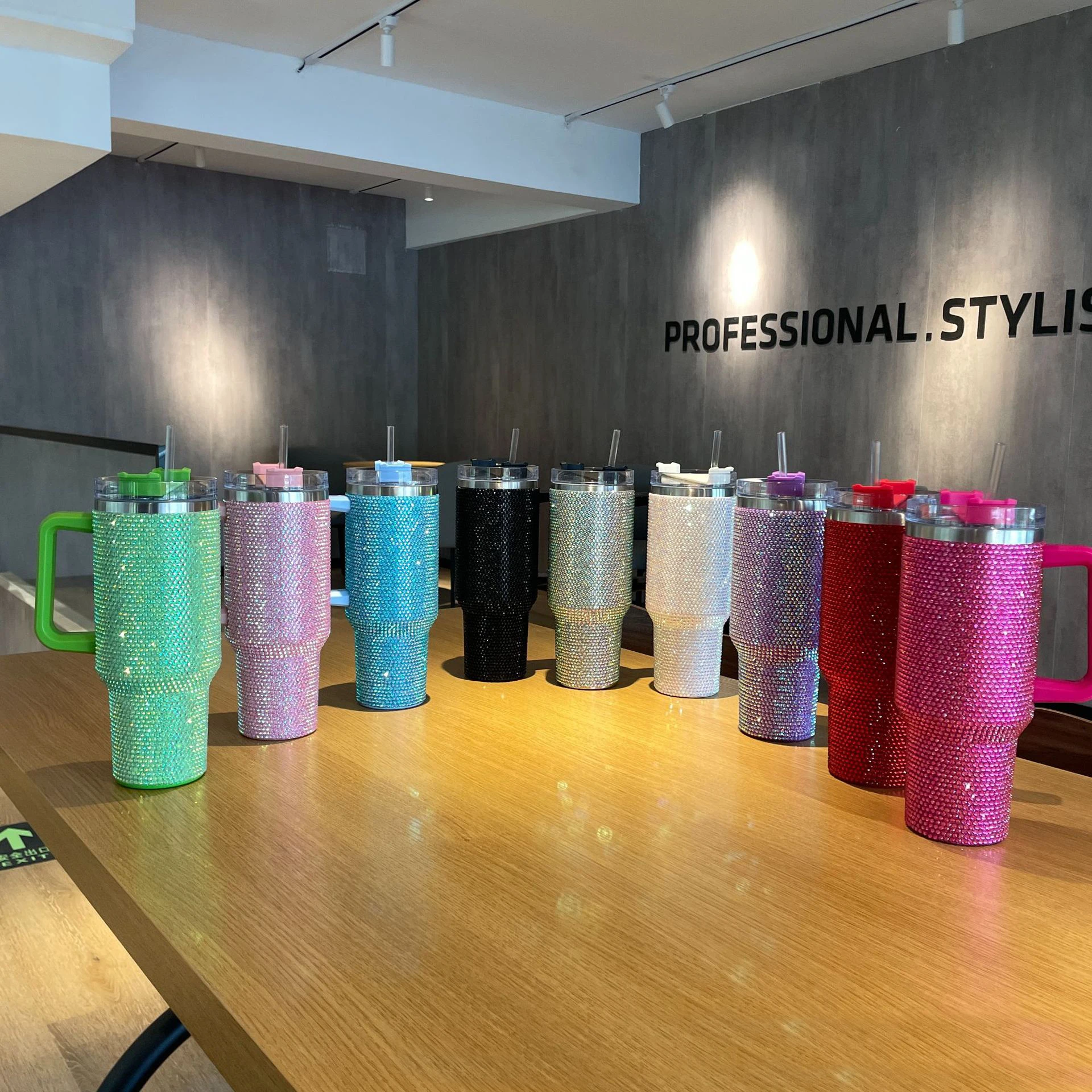 40oz Diamond Thermos Cup with Handle Insulated Water Bottle Stainl Steel Coffee Thermos Cup Travel In-Car Vacuum Flasks Bottle