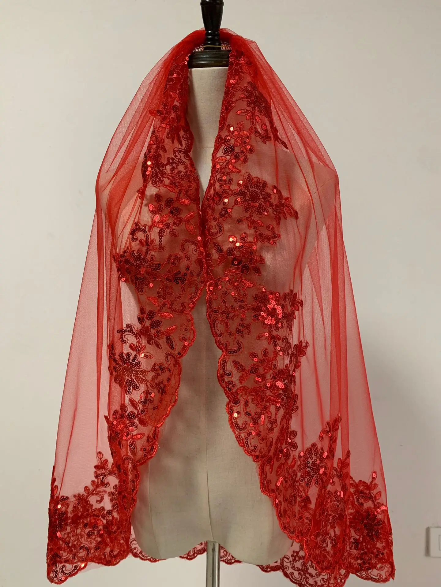 Nupcial tule véu com pente, elegante vermelho, comprimento do cotovelo, bordado lantejoulas headpiece, acessórios do casamento para noivas, 1 camada, 2025