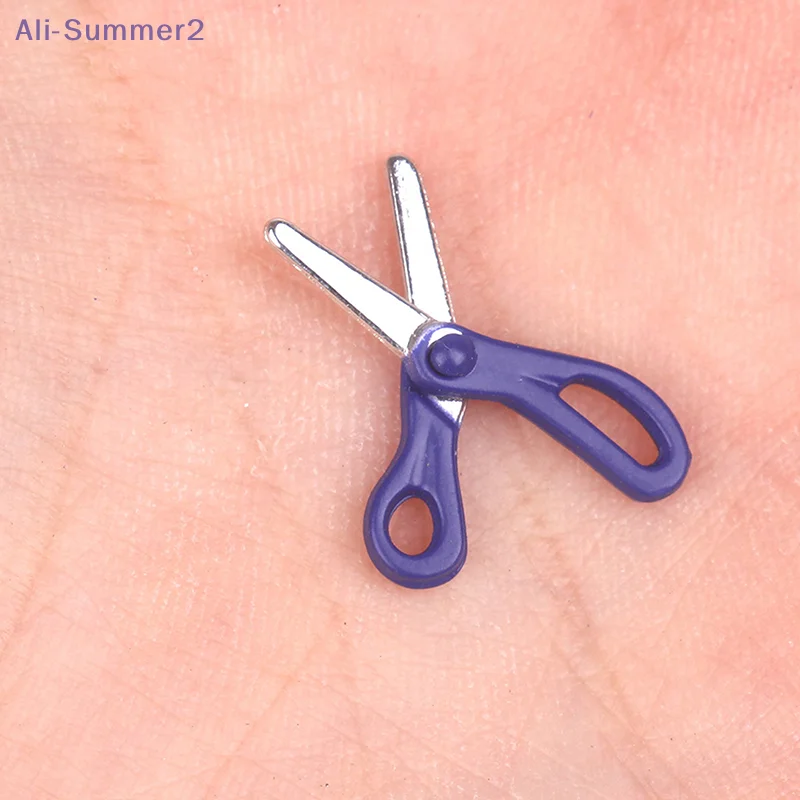 

{Summer2} 【Summer2】Doll House Mini Simulation Blue Metal Scissors Doll House DIY Stationery Decoration Miniature Mold Scissors