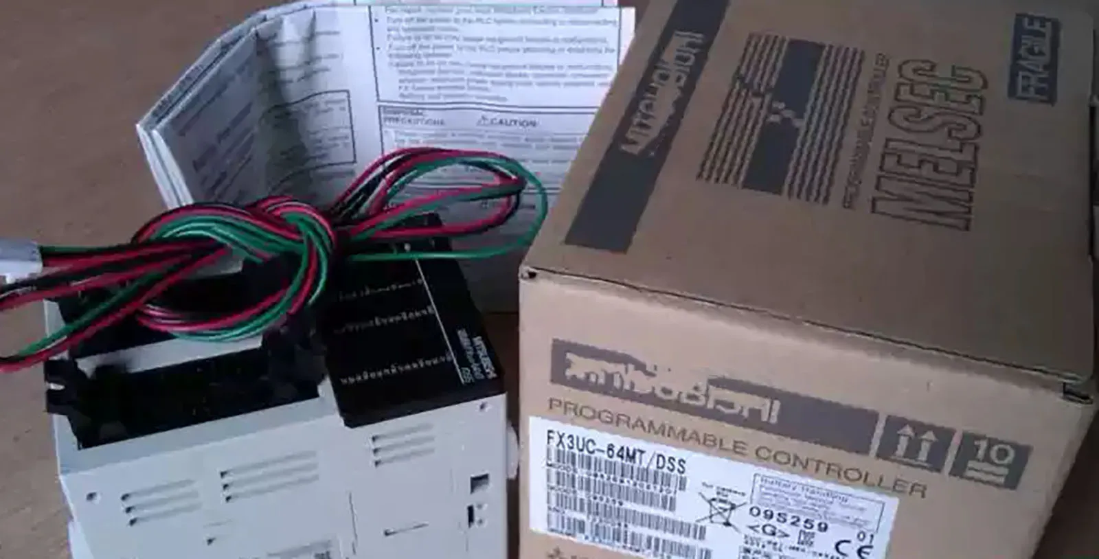 

1 шт. FX3UC-64MT/DSS НОВЫЙ 100% гарантия качества