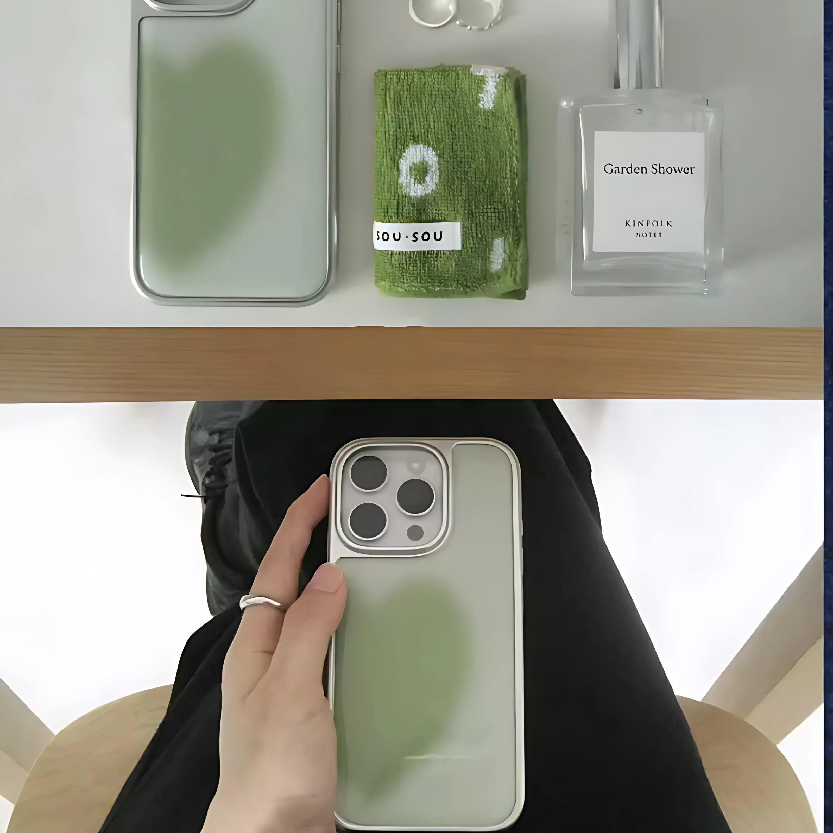 Ins Sanfte Grüne Farbe Einfache Liebes-Handyhülle für iPhone 17 16e 16 15 14 13 12 11 Air Pro Max XR XSMAX 8 7 Plus Transparente Rückseite