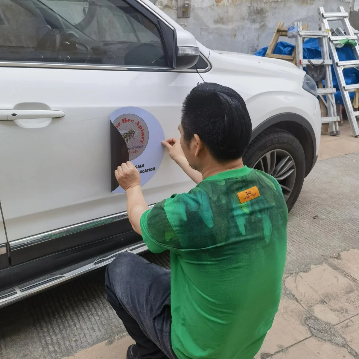 Customizable Magnetic Car Decals—Ideal for Vehicle Advertising and Decoration; Supports Your Own Custom Designs. view 3