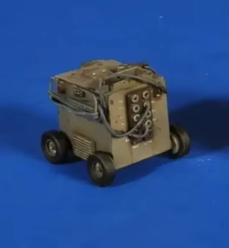 1/35 Scale Diecast Resin Model Kit Resin Aircraft Field Service Vehicle Assembly Model No Stickers