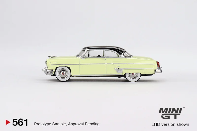 MINI GT 1:64 # 561 Lincoln Capri 1954 Premier Żółty odlewany model samochodu wyścigowego Zabawki dla dzieci Prezent