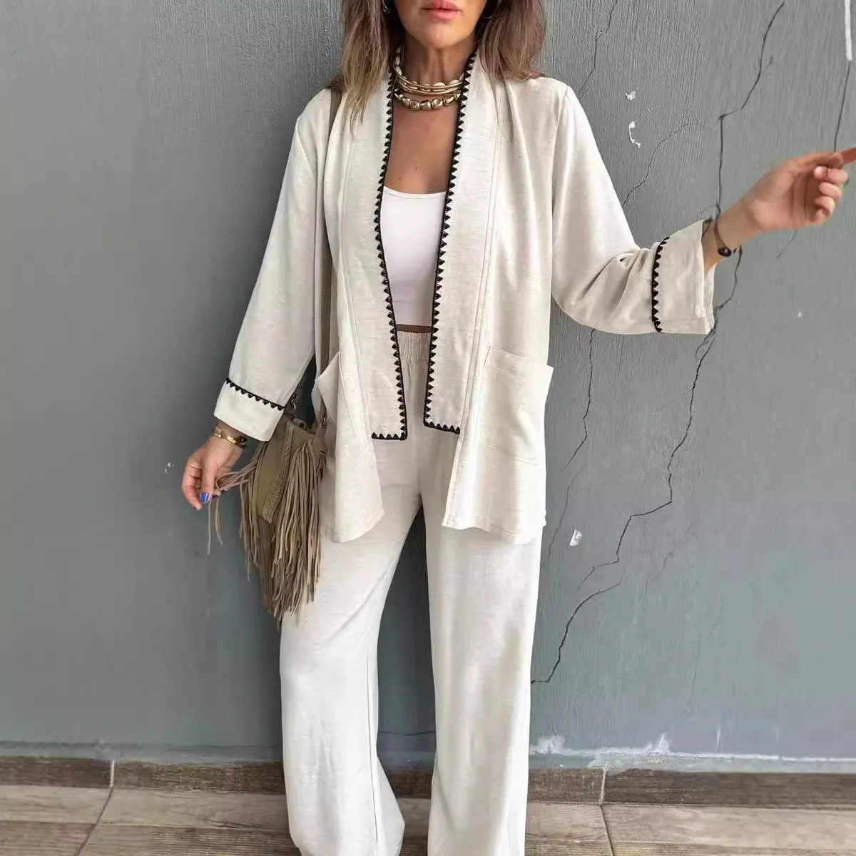 

New 2025 Autumn Temperament Women's Polyester Long-sleeved Fashionable Casual Set Hoodies for Women
