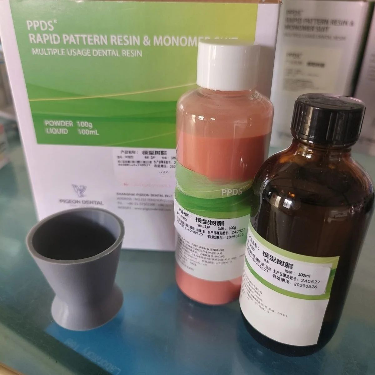 

Модель стоматологического материала, смоляный порошок + жидкость, высокая точность формования, пластиковое укладка ручной работы, хорошая термостойкость, лаборатория