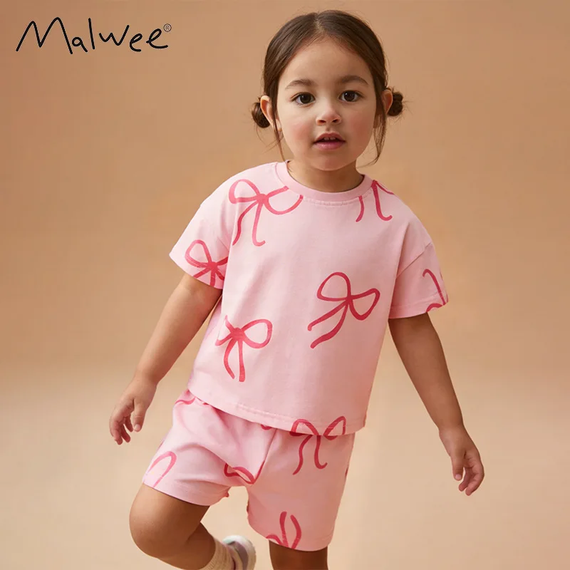 

malweeGirls' Two-Piece Summer Outfit New Cute Little Girl Fashionable Printed Set for Young Children