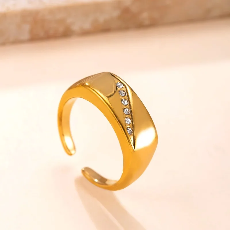 

Stainless steel ring, female casting, beveled edge, diamond inlaid, layered rings, fashionable titanium steel jewelry