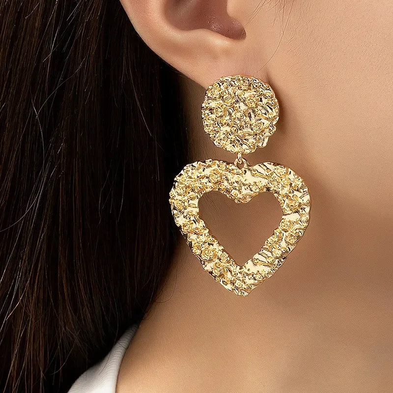 Exaggerated Heart-shaped Large Metal Drop Earrings For Women Party Gift Holiday Fashion Jewelry Ear Accessories CE909