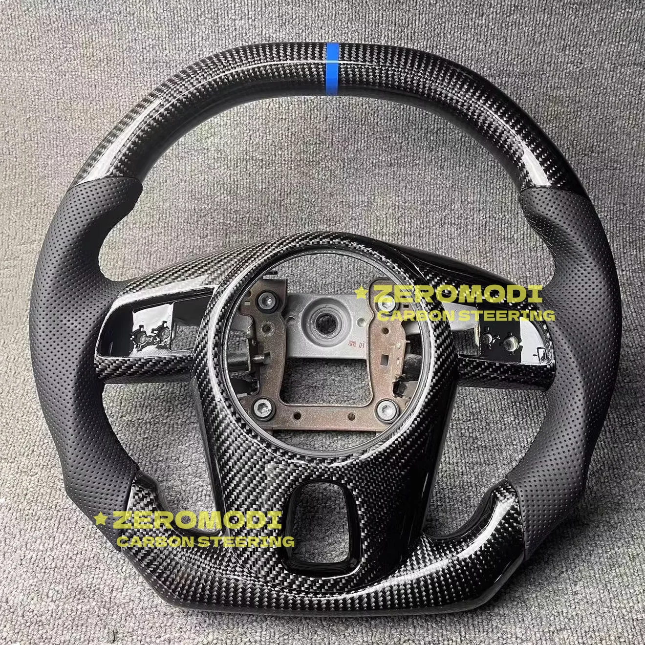 

Для Kia Forte Soul 2009-2014 Сменный руль из настоящего углеродного волокна с кожей