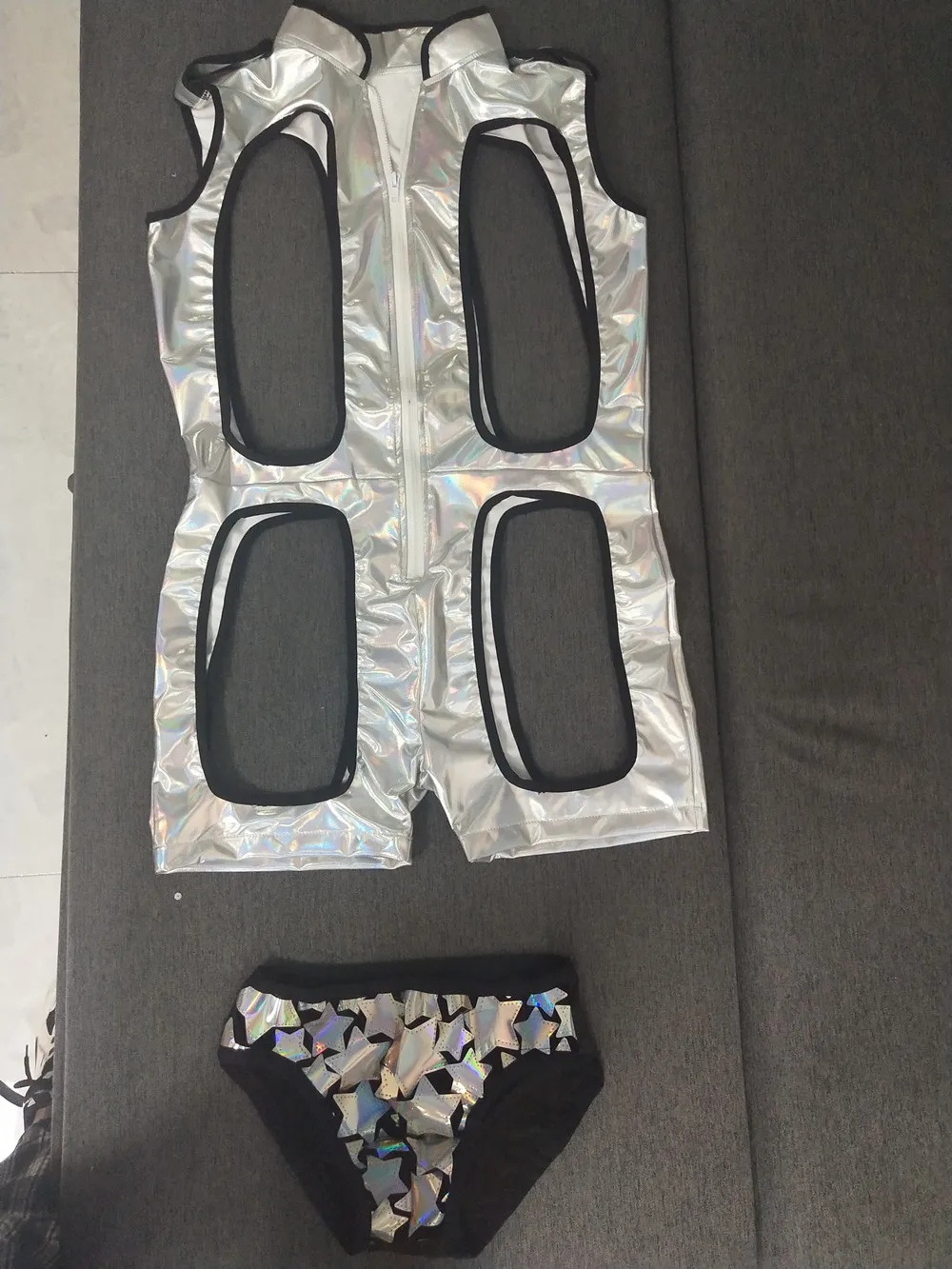 Sexy masculino oco para fora bodysuit lantejoulas shorts conjunto carnaval mostrar desempenho palco wear cosplay traje noite clube festa outfit