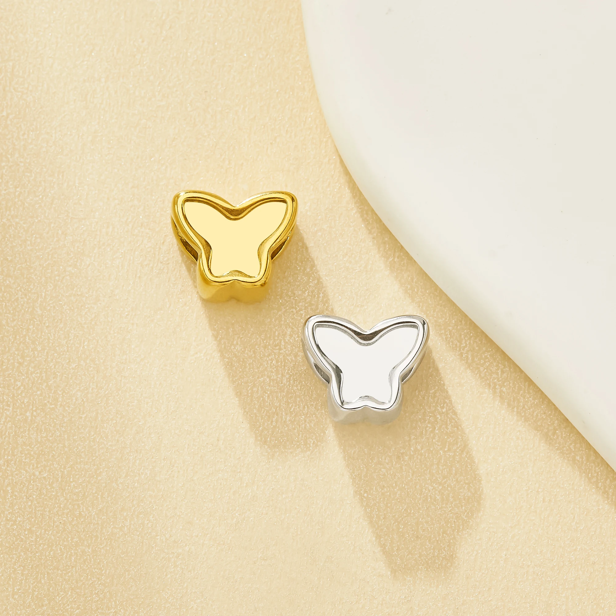 

Keepsake Mother Milk Resin Butterfly Bezel Beads Settings,Silver Gold Tone Stainless Steel Big Hole Bead with 4.5MM Hole 1431677