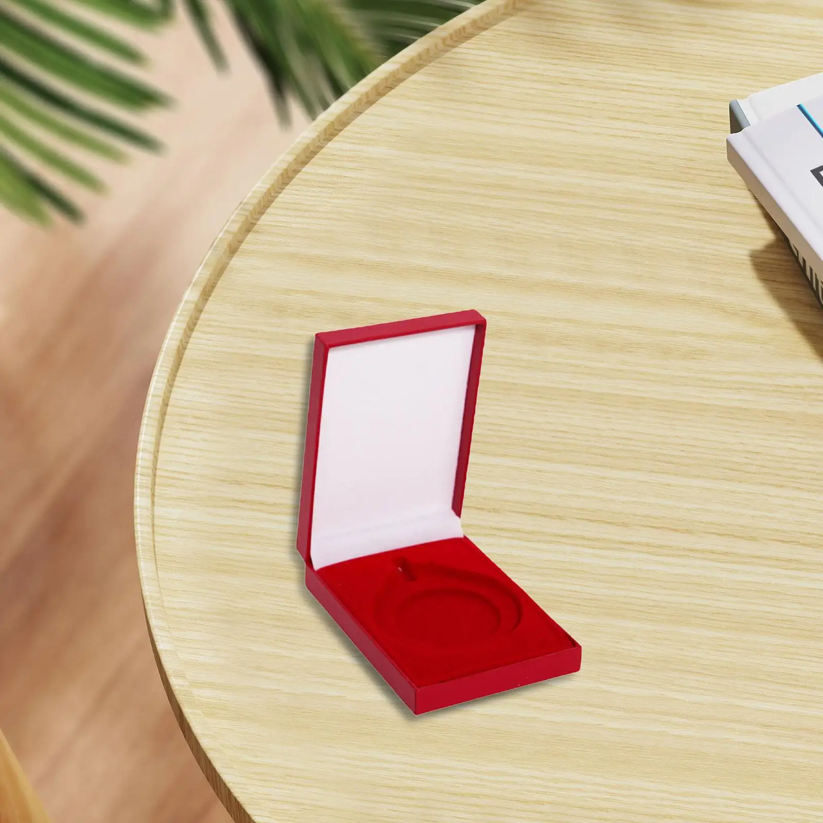 

Badge Storage Box Portable Durability Multipurpose Practical Gift Organizer