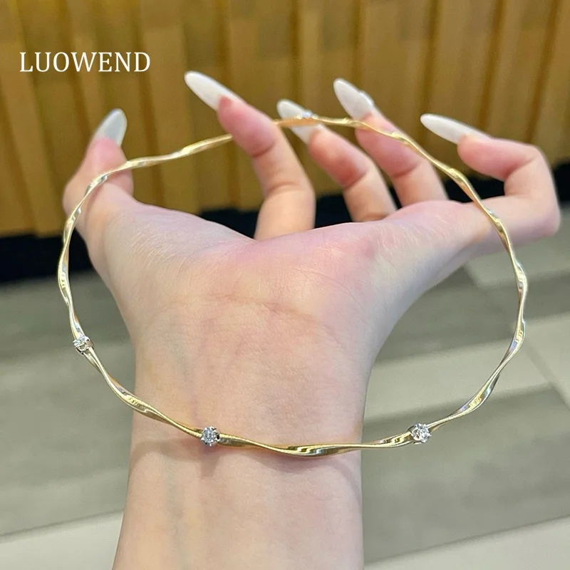 

LUOWEND 100% 18K Yellow Gold Necklace Luxury Romantic Style Real Natural Diamond Necklace for Women Senior Banquet Fine Jewelry