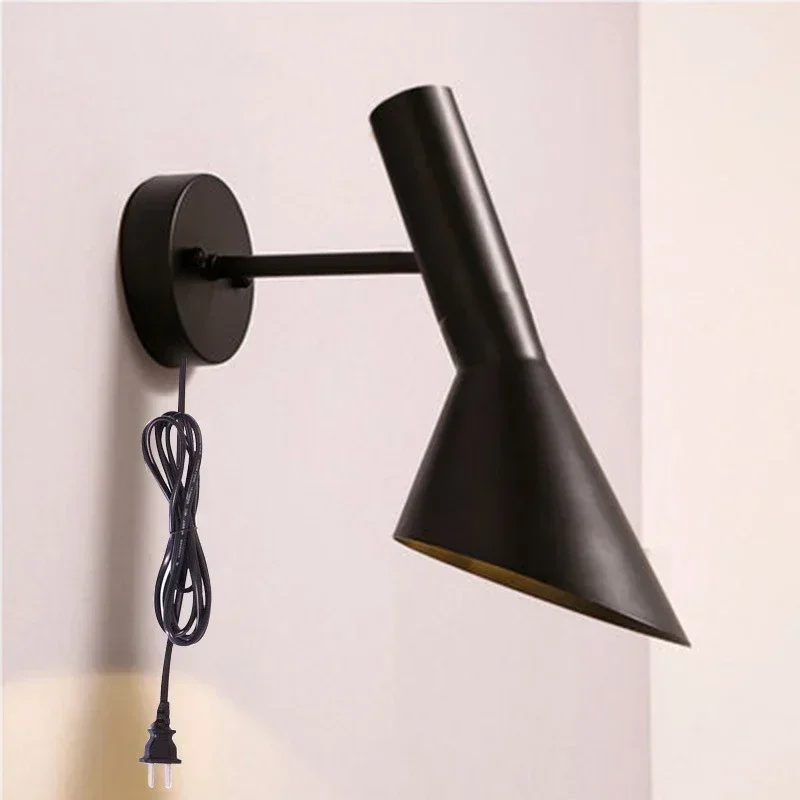 

Nordic Minimalist Bedside Wall Lamp Black white Iron Sconce hanging light Industrial Retro Bedroom Aisle Stairwell Light Decor
