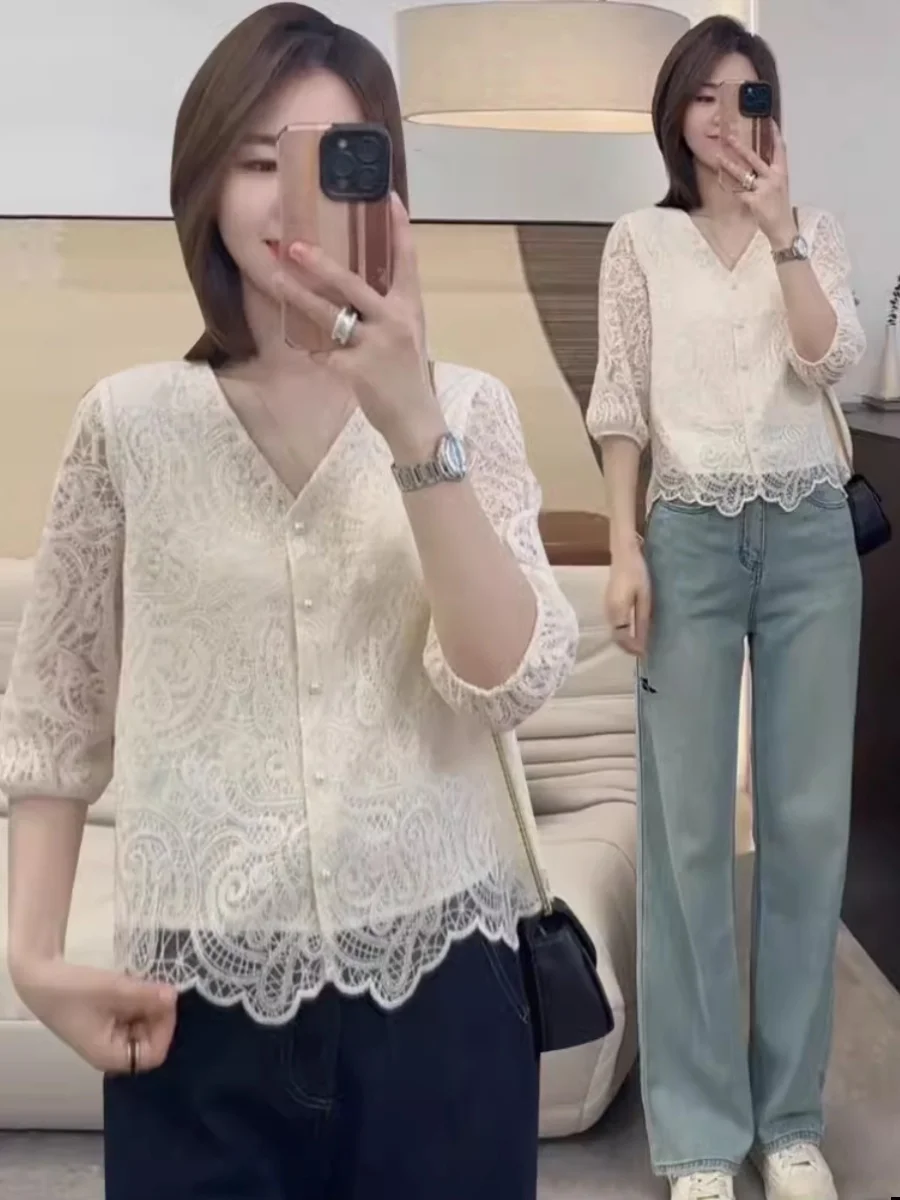 

Модная короткая кружевная женская рубашка с V-образным вырезом и рукавом до локтя, летняя новинка, приталенный кардиган, элегантный повседневный свободный топ