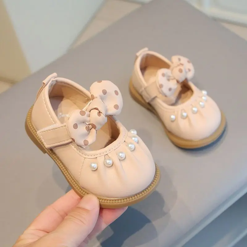 Baby Toddler Walking Shoes for Infant Small Kids Spring Autumn Breathable Square Toe Princess Style Slip on With Pearl Bow