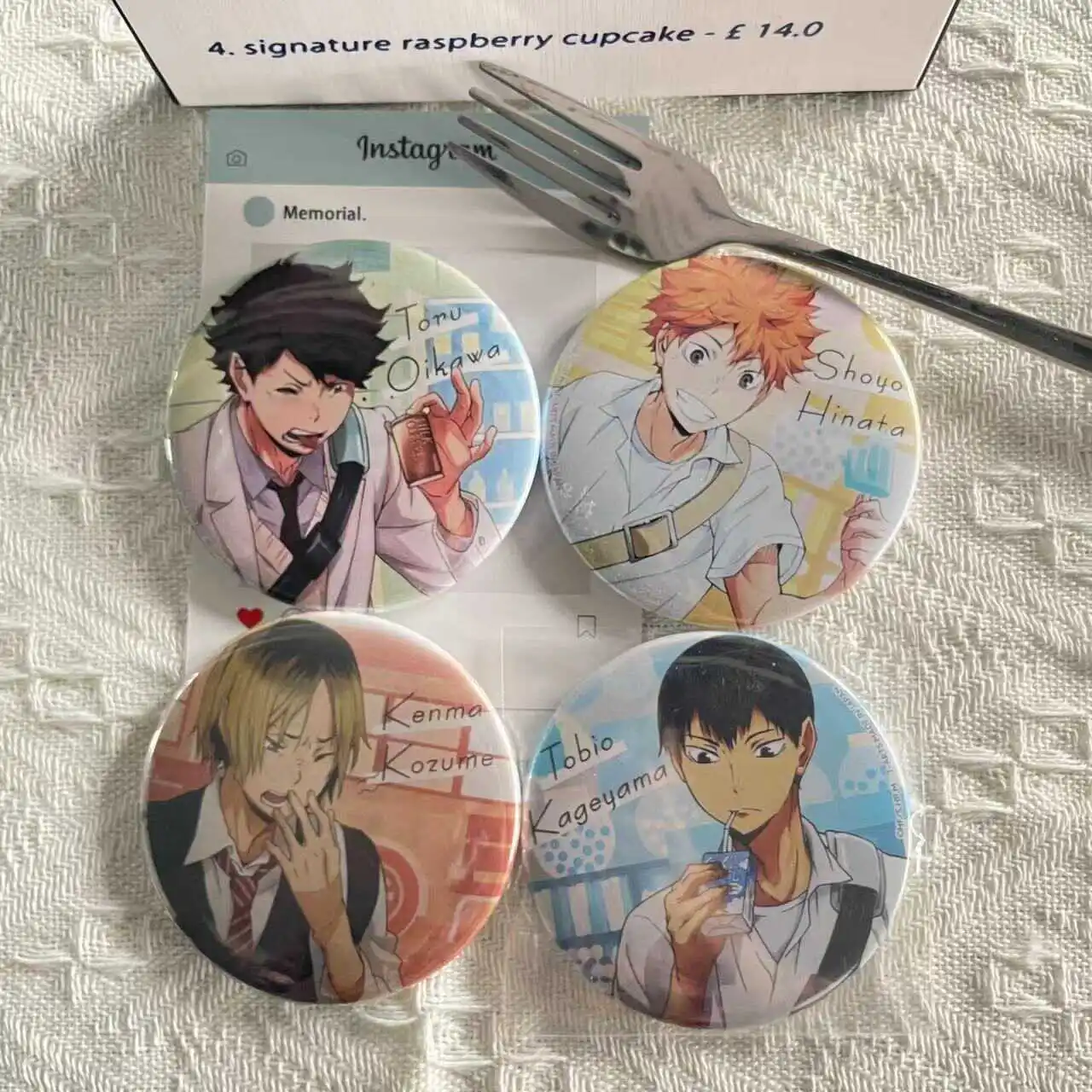 

Anime Haikyuu!! Oikawa Tooru Kozume Kenma Tobio Kageyama Shoyo Hinata Cosplay Badge Pendant Brooch Decoration Birthday Xmas Gift