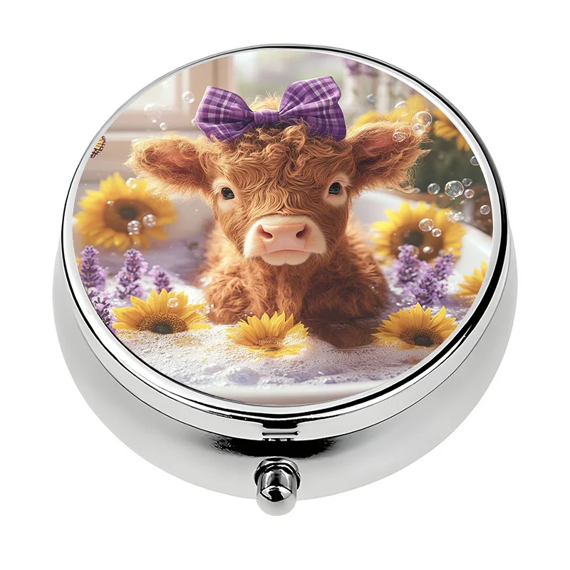 1-piece Highland Cow-themed three-compartment pill box, mini pill container, pill storage box, unique gift, travel portable pack